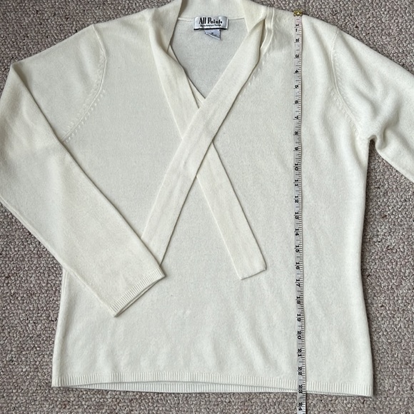 Vintage All Points soft cream sweater M - Picture 9 of 9